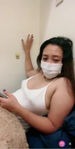 Momo michel gak pake beha