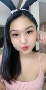 Bunny Girl Host Cantik Menggemaskan