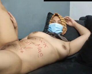 Wanita Jilbab paling binal nih