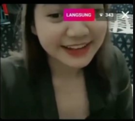 Vanne Pamer belahan dada toket LIVE IG