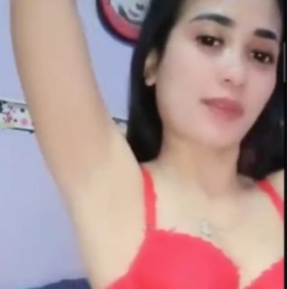 Sherin ajak Pascol Joget bareng Beha Merah Sexy