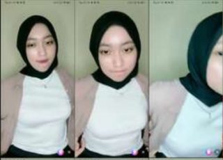 Jelita Host Cantik Hijab Live Nakal Masih Malu2