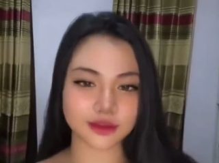 Cewek Toket Gede yg lagi Viral di Tiktok