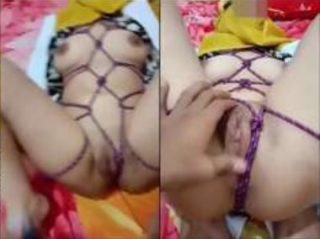 Eksperimen Ukhty Jilbab Kuning Iket-iket