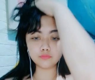 Nandha Host Simontok Toket Papaya